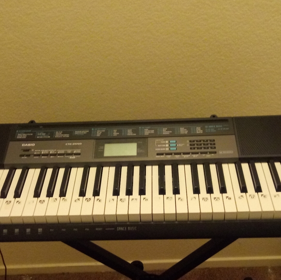 Piano - Picture 3 of 3